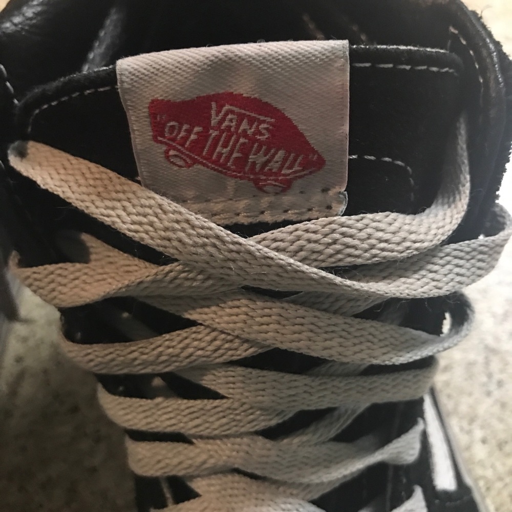 Shoes - Picture 2 of 5